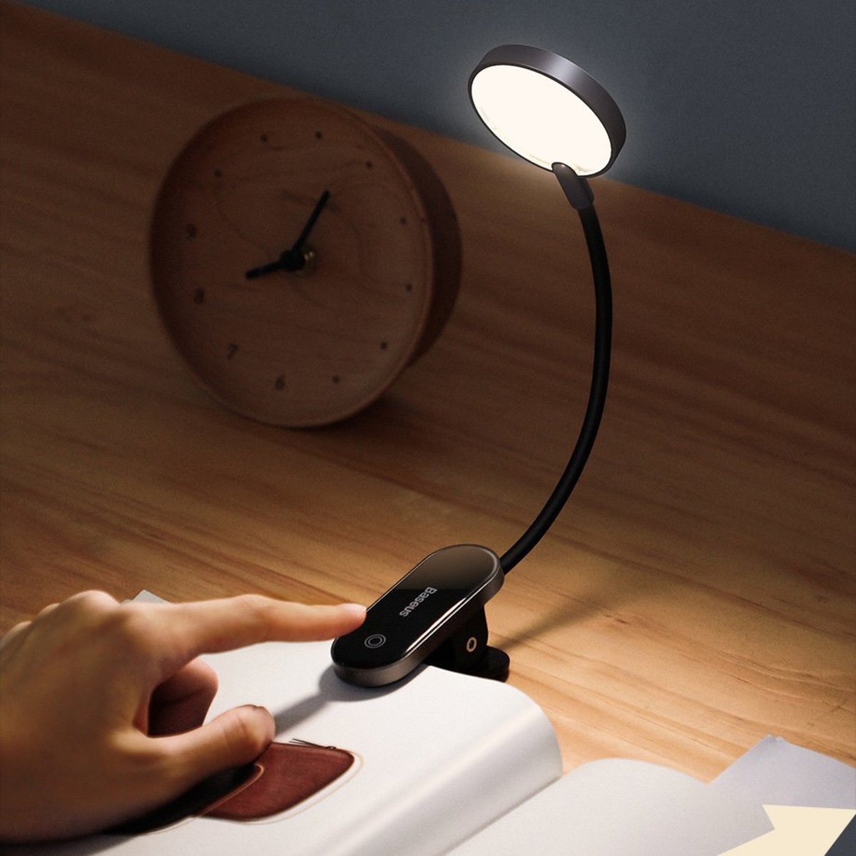 Світильник Baseus Comfort Reading Mini Clip Lamp Dark Gray (DGRAD-0G) на картинке №4