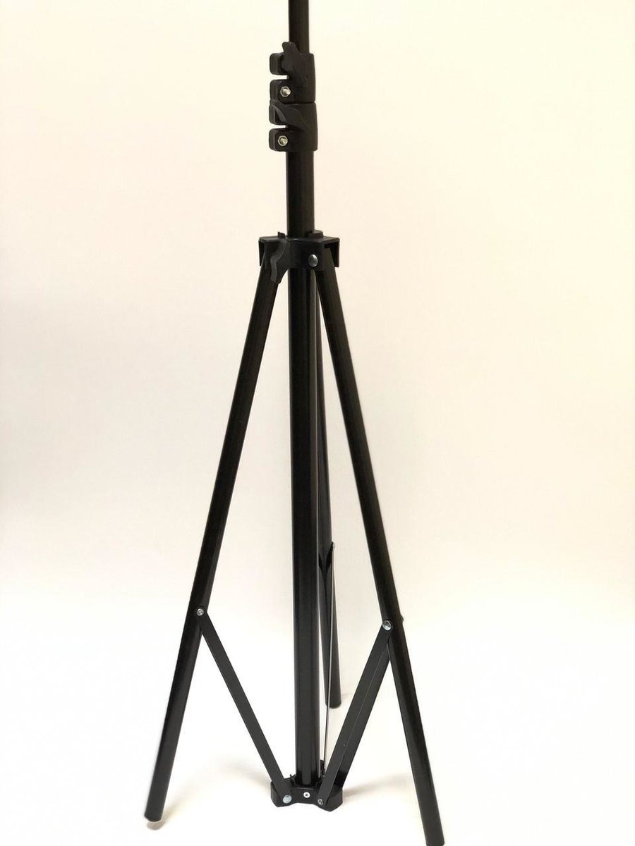Штатив-тринога складний, для студійних і кільцевих ламп висотою 2,1 m на малюнкі №2