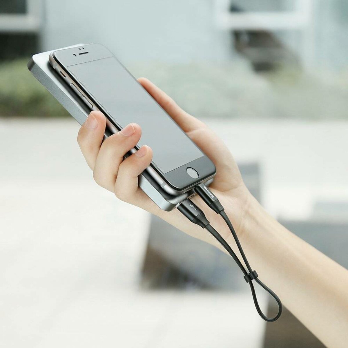 Кабель Baseus Nimble Portable Cable For Apple 23CM Black Фотографія №8 Кабель Baseus Nimble Portable Cable For Apple 23CM Black на малюнкі №8
