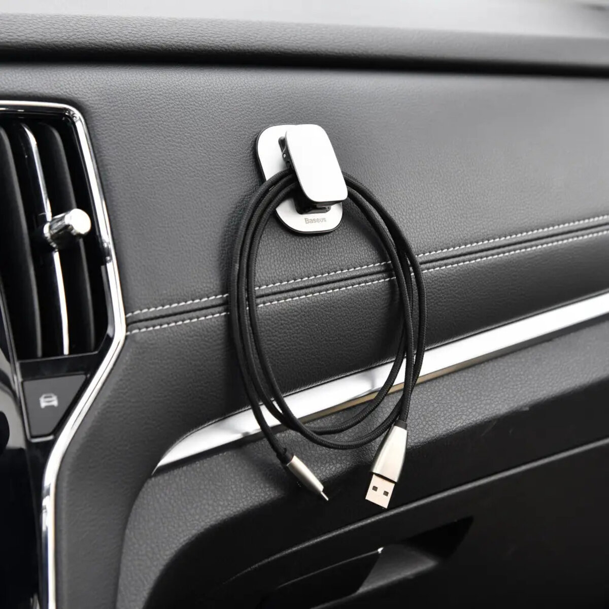 Автомобільний тримач для окулярів Baseus Platinum Vehicle eyewear clip （Paste type） Black (ACYJN-A01) на картинке №6