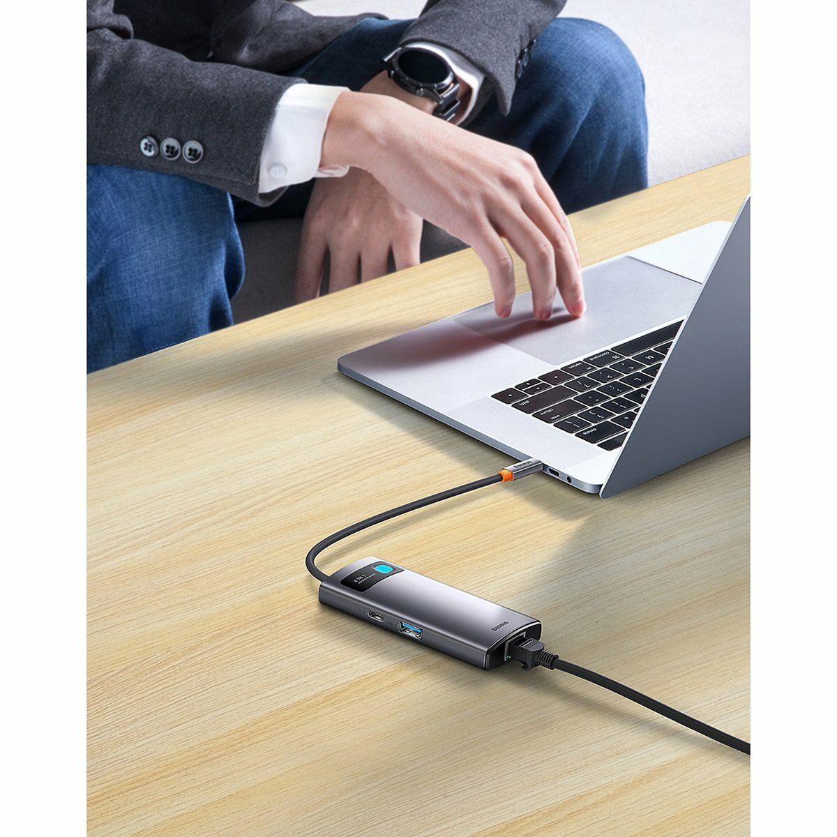 USB-хаб Baseus Metal Gleam Series 4-in-1 Multifunctional Type-C HUB Docking Station Gray (Type-C to USB3.0*3+RJ45*1) Фотографія №7 USB-хаб Baseus Metal Gleam Series 4-in-1 Multifunctional Type-C HUB Docking Station Gray (Type-C to USB3.0*3+RJ45*1) на малюнкі №7