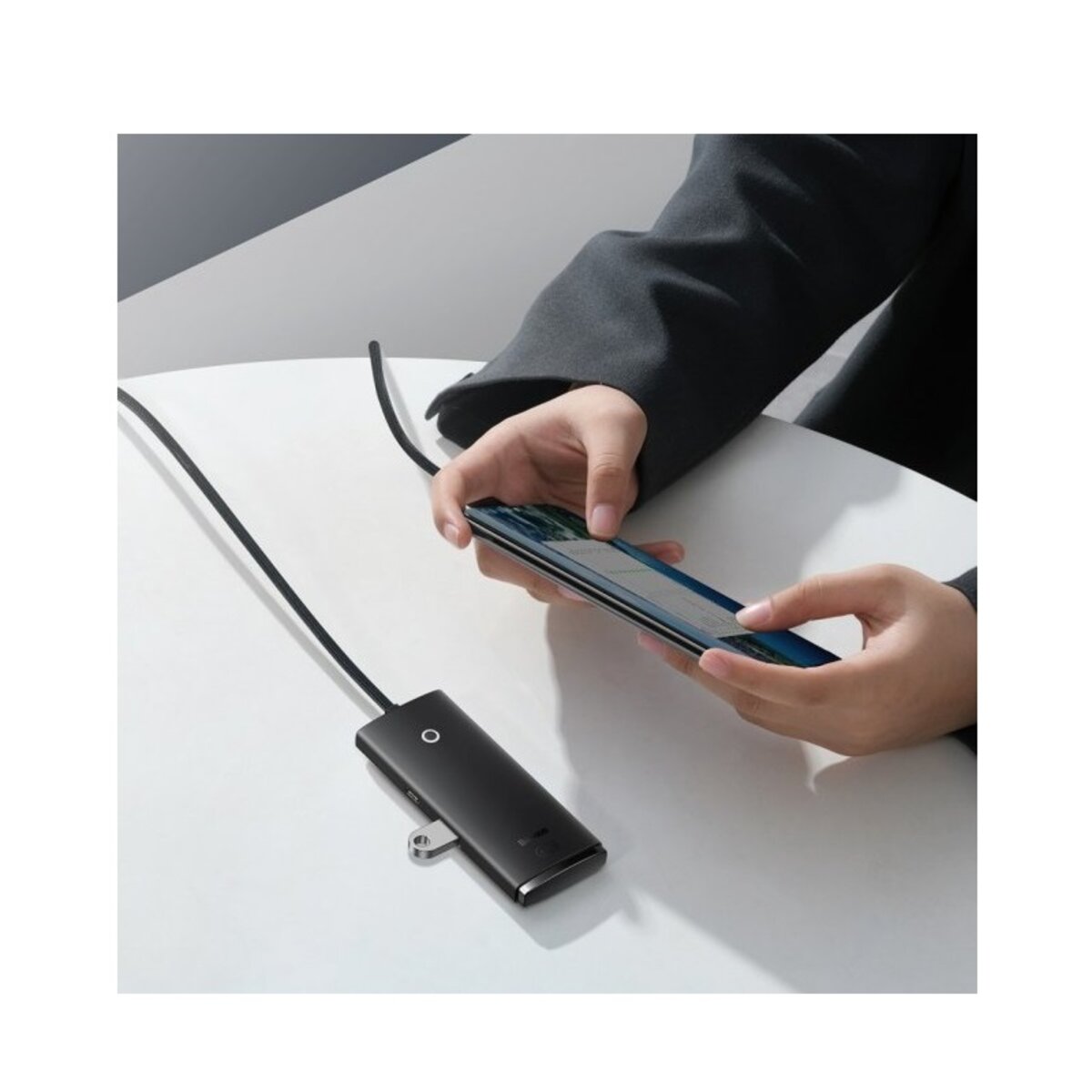 USB-хаб Baseus Lite Series 4-Port USB-A HUB Adapter (USB-A to USB 3.0*4 ) 1m Black на картинке №5