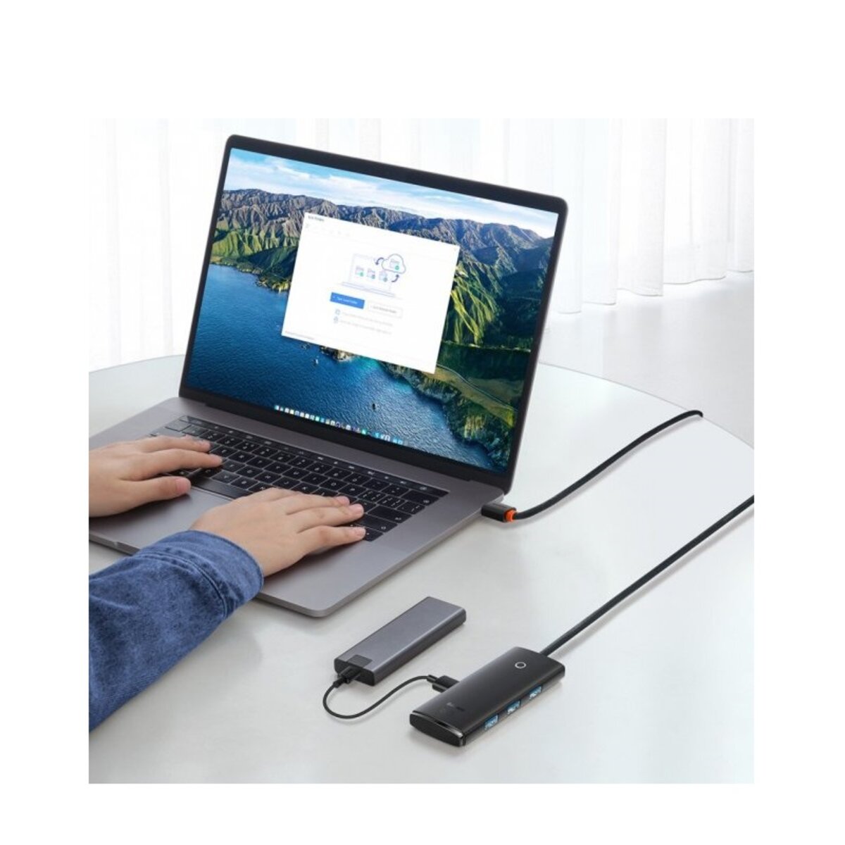 USB-хаб Baseus Lite Series 4-Port USB-A HUB Adapter (USB-A to USB 3.0*4 ) 1m Black на картинке №4
