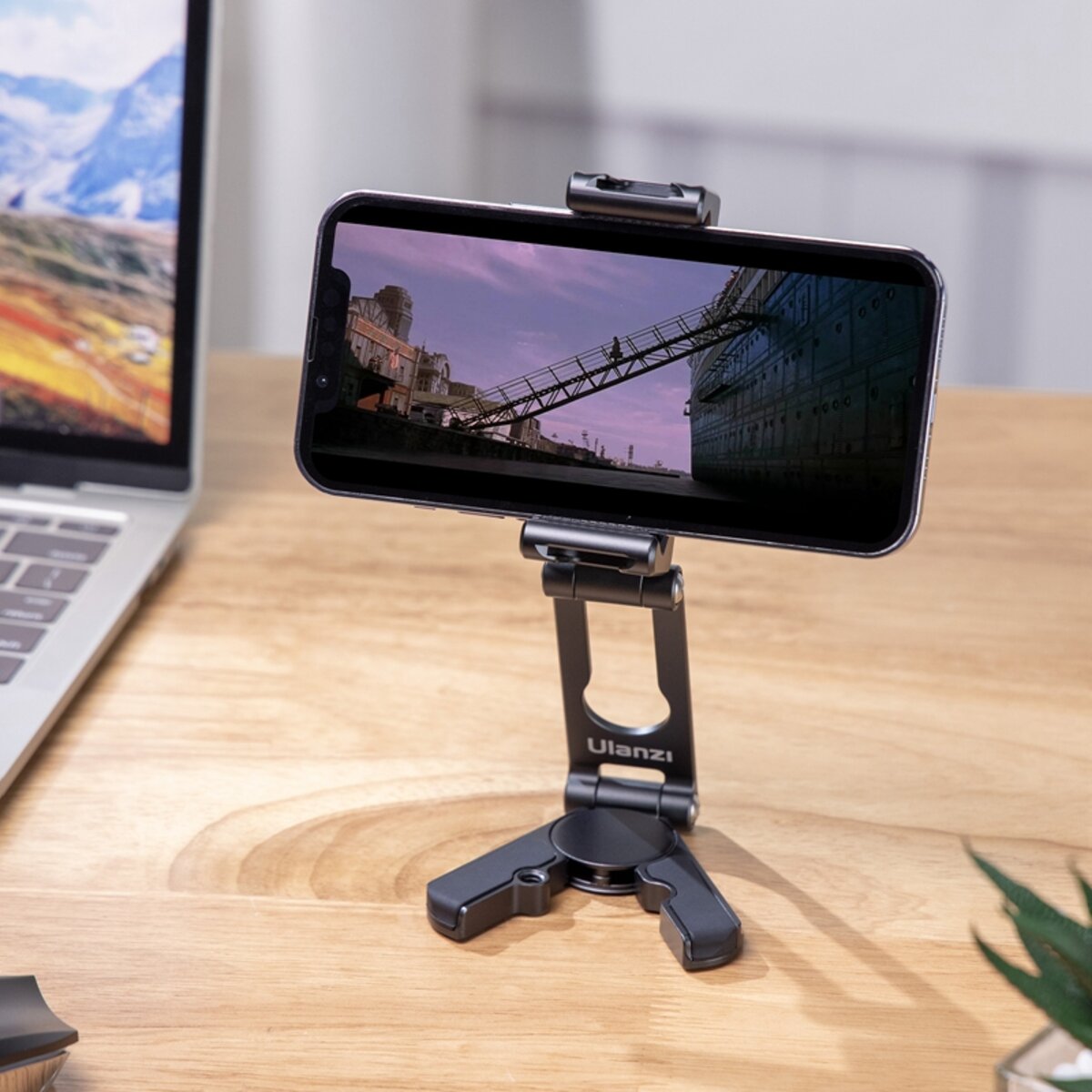 Тримач для телефона Ulanzi Vijim Multifunctional Crab Tripod Black (UV-3042 HP004) (UV-3042) на картинке №6