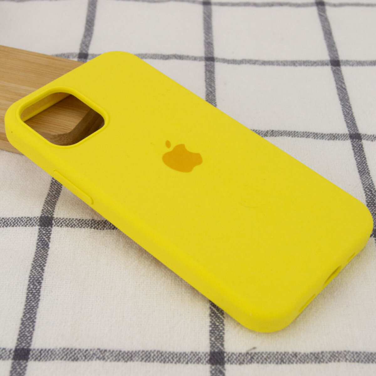 Чохол Silicone Full Case AA Open Camera Apple iPhone 15 | Мікрофібра (Жовтий) на малюнкі №2