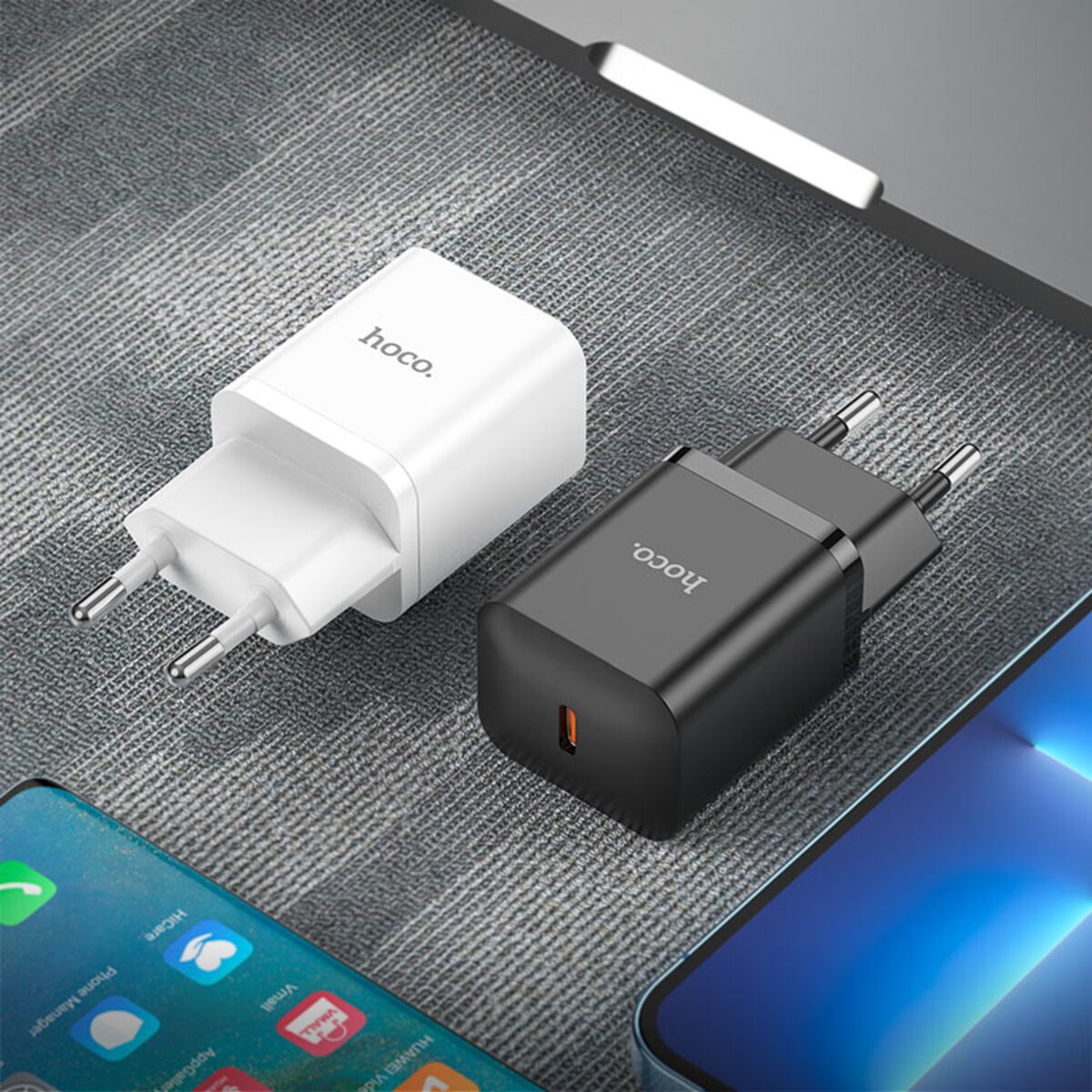Мережевий зарядний пристрій HOCO N27 Innovative single port PD20W charger Black на картинке №5