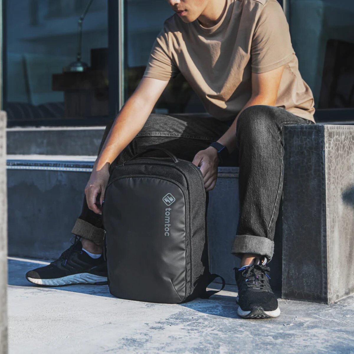 Рюкзак Tomtoc Explorer-T60 Laptop Backpack Black 16 Inch/15L (T60M1D1) на картинке №5