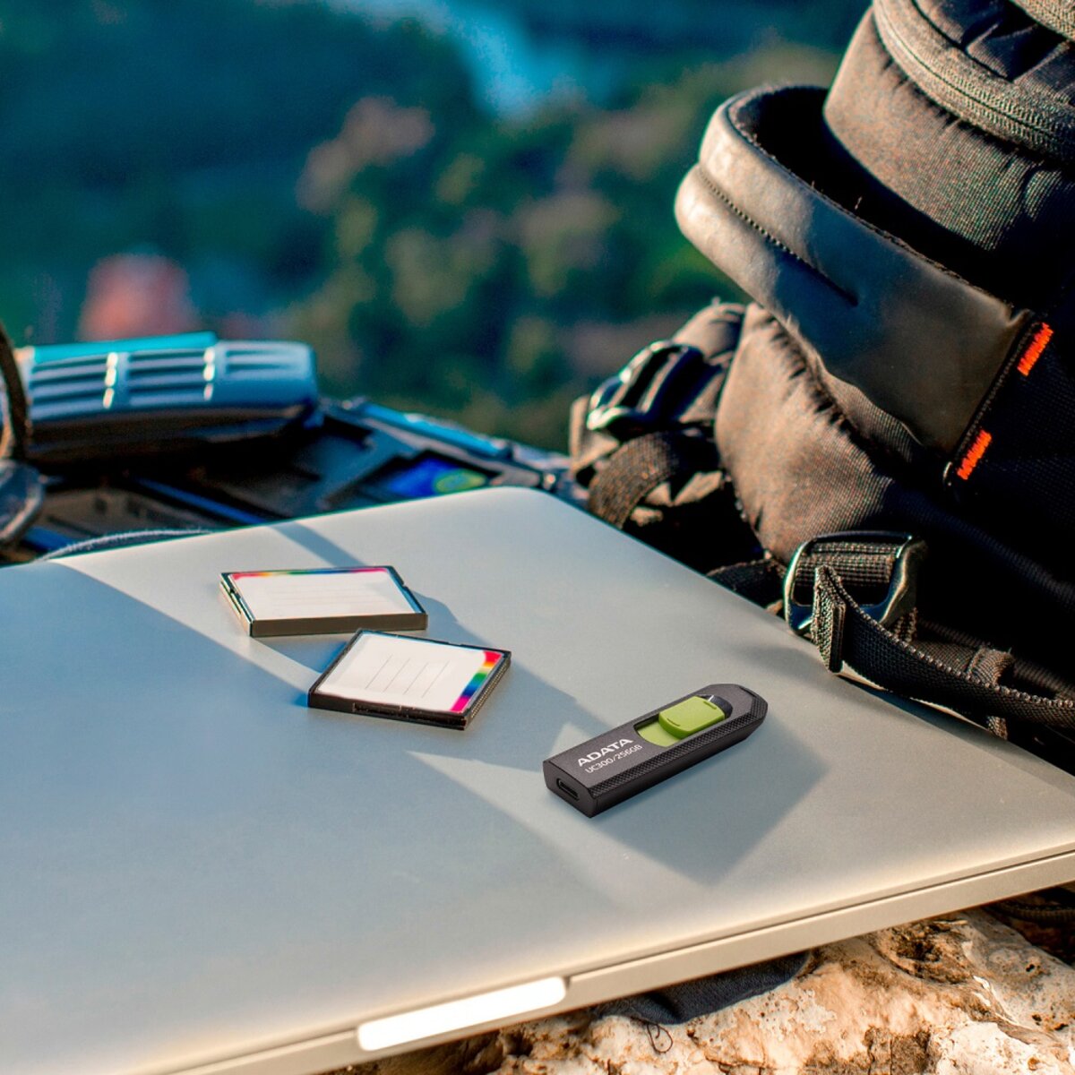 Флеш-накопичувач Adata USB 3.2 Gen1 UC300 Type-C 128Gb Black/Green (ACHO-UC300-128G-RBK/GN) на картинке №3