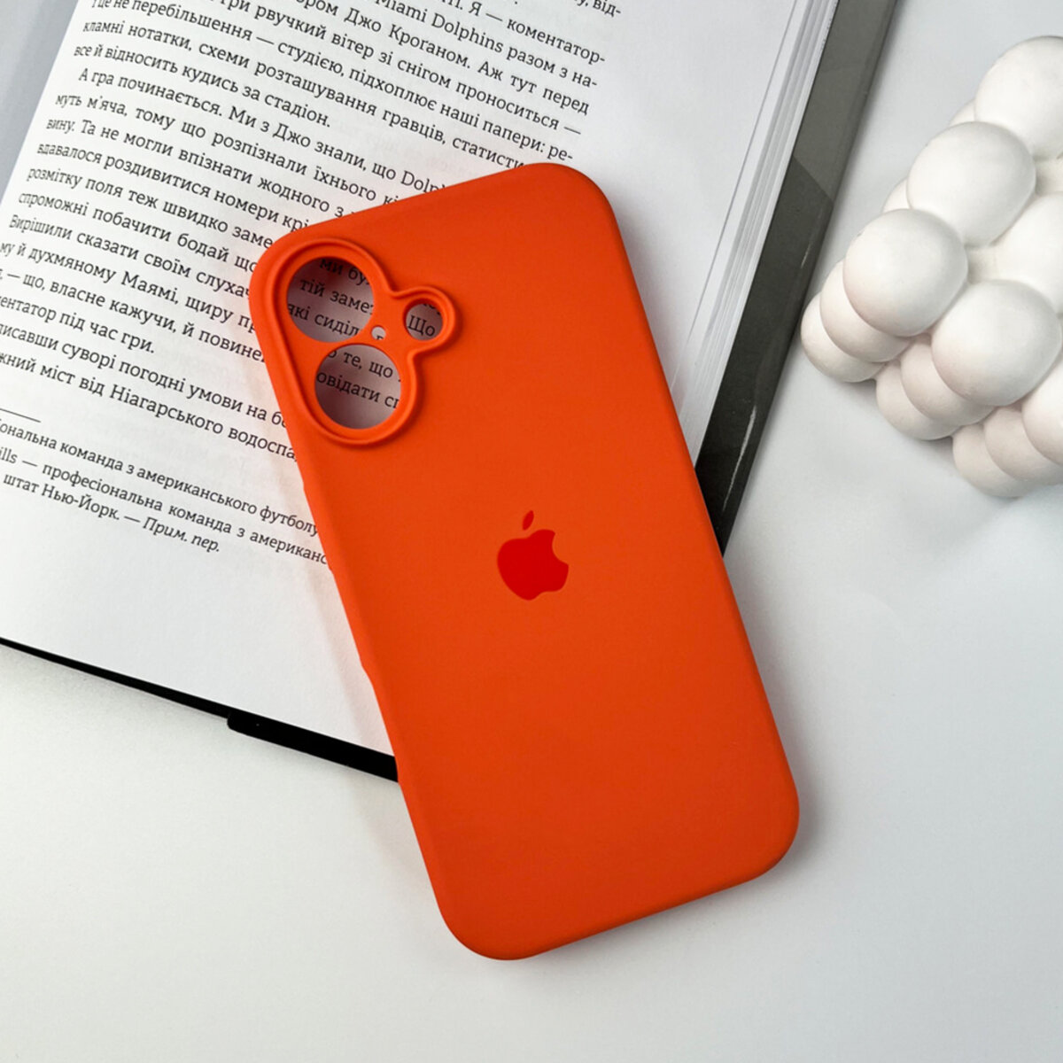 Чехол Silicone Full Case Camera Protect (AA) Apple iPhone 16 (Оранжевый) на картинке №7