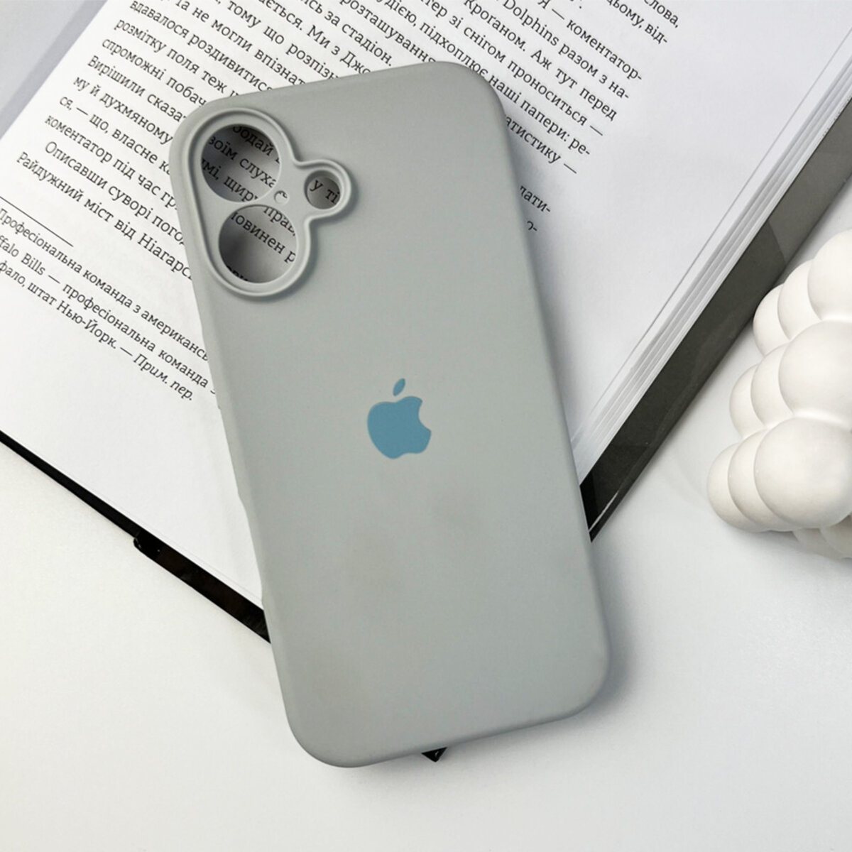 Чехол Silicone Full Case Camera Protect (AA) Apple iPhone 16 (Светло-голубой) на картинке №7