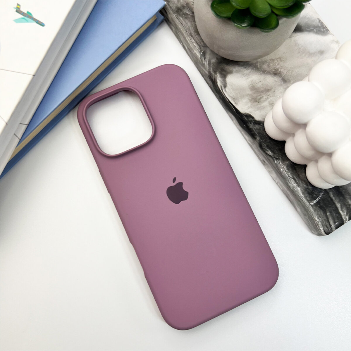 Чехол Silicone Full Case AA Open Camera Apple iPhone 16 Pro | Микрофибра (Фиолетовый) на картинке №6