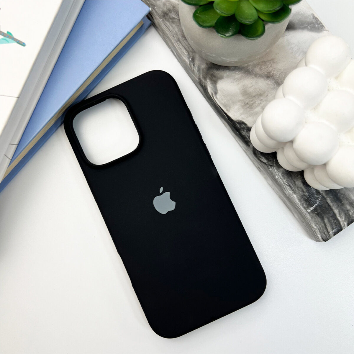 Чохол Silicone Full Case AA Open Camera Apple iPhone 16 Pro | Мікрофібра (Чорний) Фотографія №6 Чохол Silicone Full Case AA Open Camera Apple iPhone 16 Pro | Мікрофібра (Чорний) на малюнкі №6