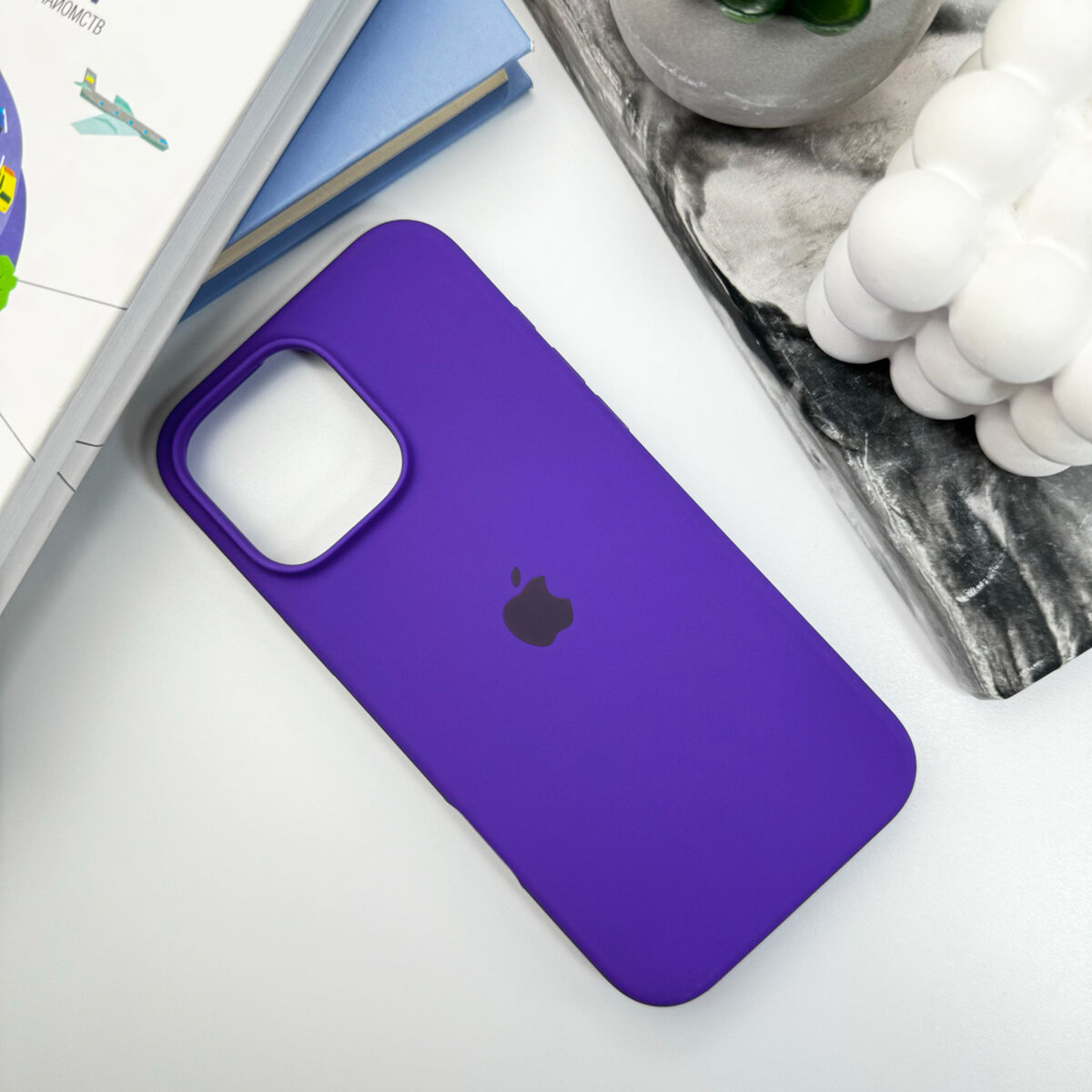 Чехол Silicone Full Case AA Open Camera Apple iPhone 16 Pro | Микрофибра (Фиолетовый) на картинке №6