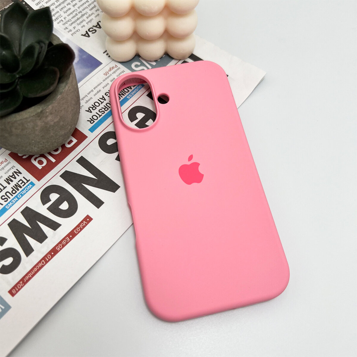 Чехол Silicone Full Case AA Open Camera Apple iPhone 16 | Микрофибра (Light-Pink) на картинке №4