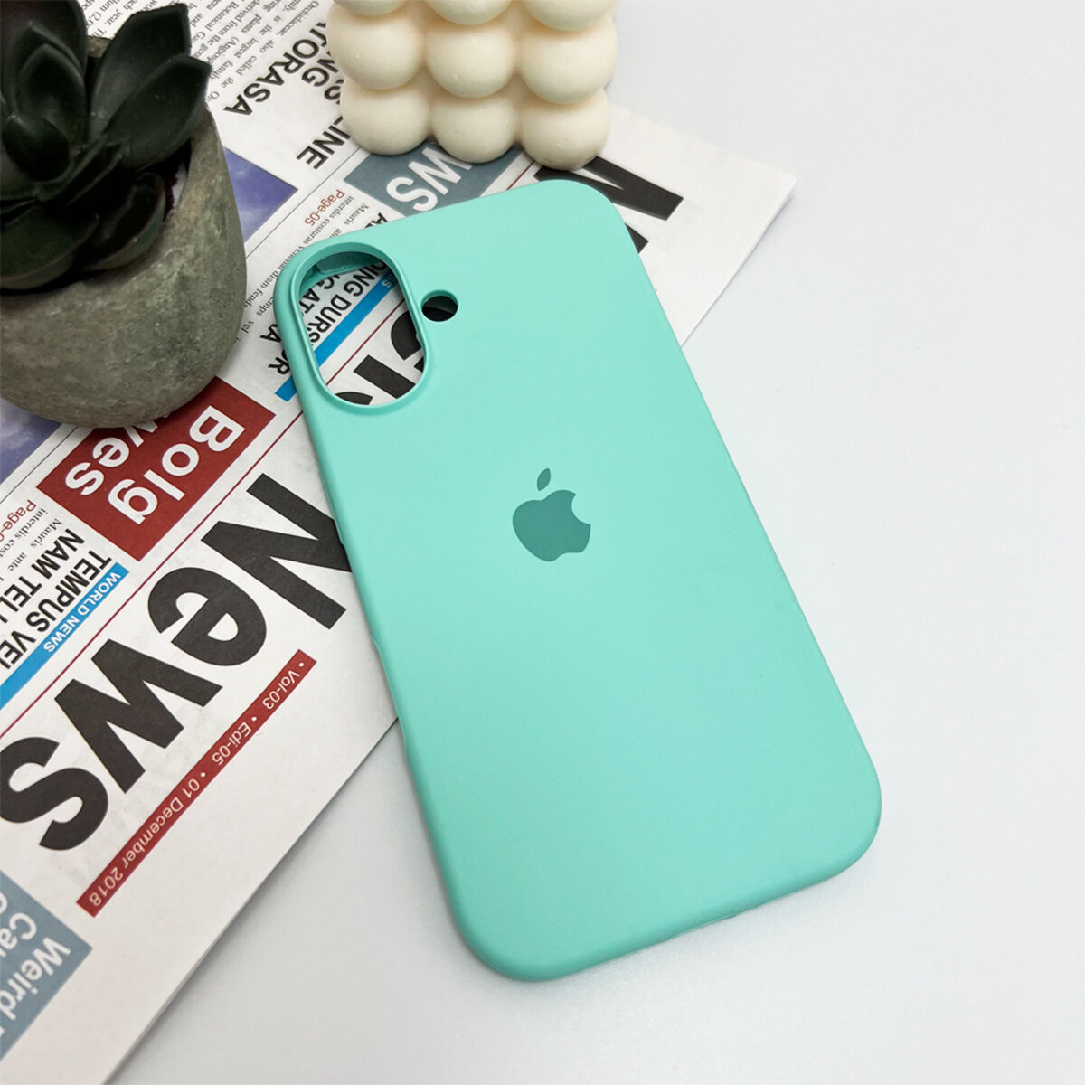Чехол Silicone Full Case AA Open Camera Apple iPhone 16 | Микрофибра (Sea-Blue) на картинке №4
