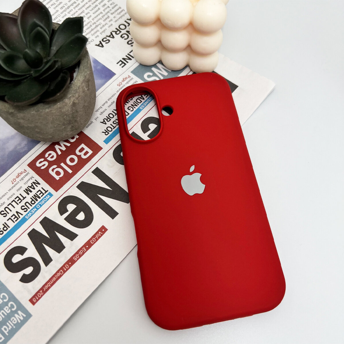 Чехол Silicone Full Case AA Open Camera Apple iPhone 16 | Микрофибра (China-Red) на картинке №4