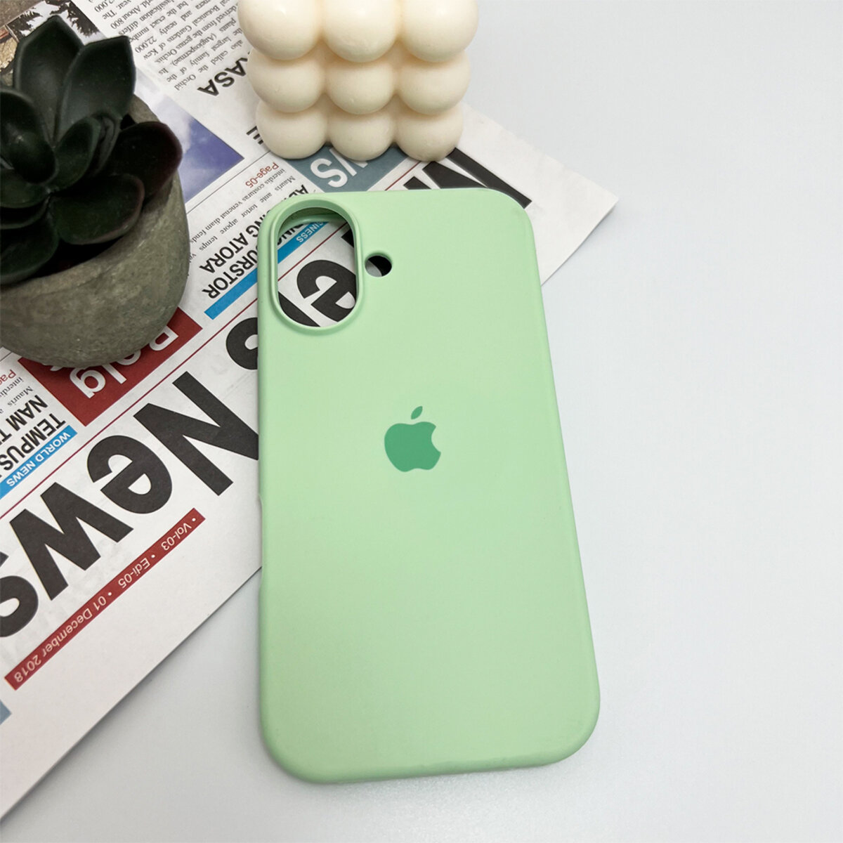 Чехол Silicone Full Case AA Open Camera Apple iPhone 16 | Микрофибра (Avocado-Green) на картинке №4