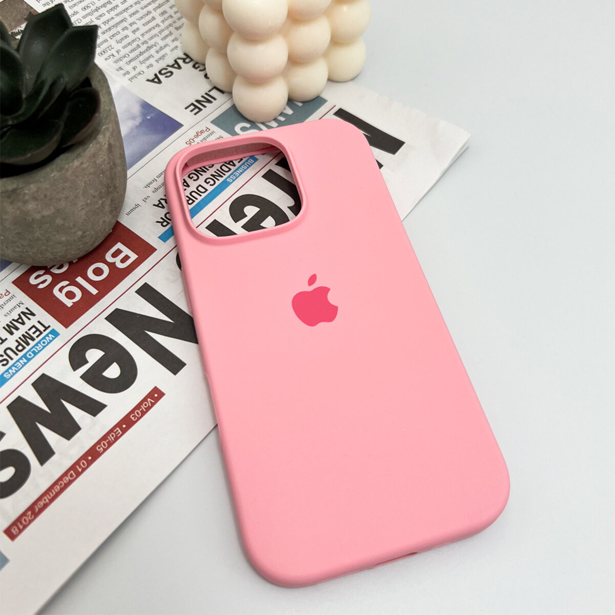 Чехол Silicone Full Case AA Open Camera Apple iPhone 16 Pro | Микрофибра (Light-Pink) на картинке №4