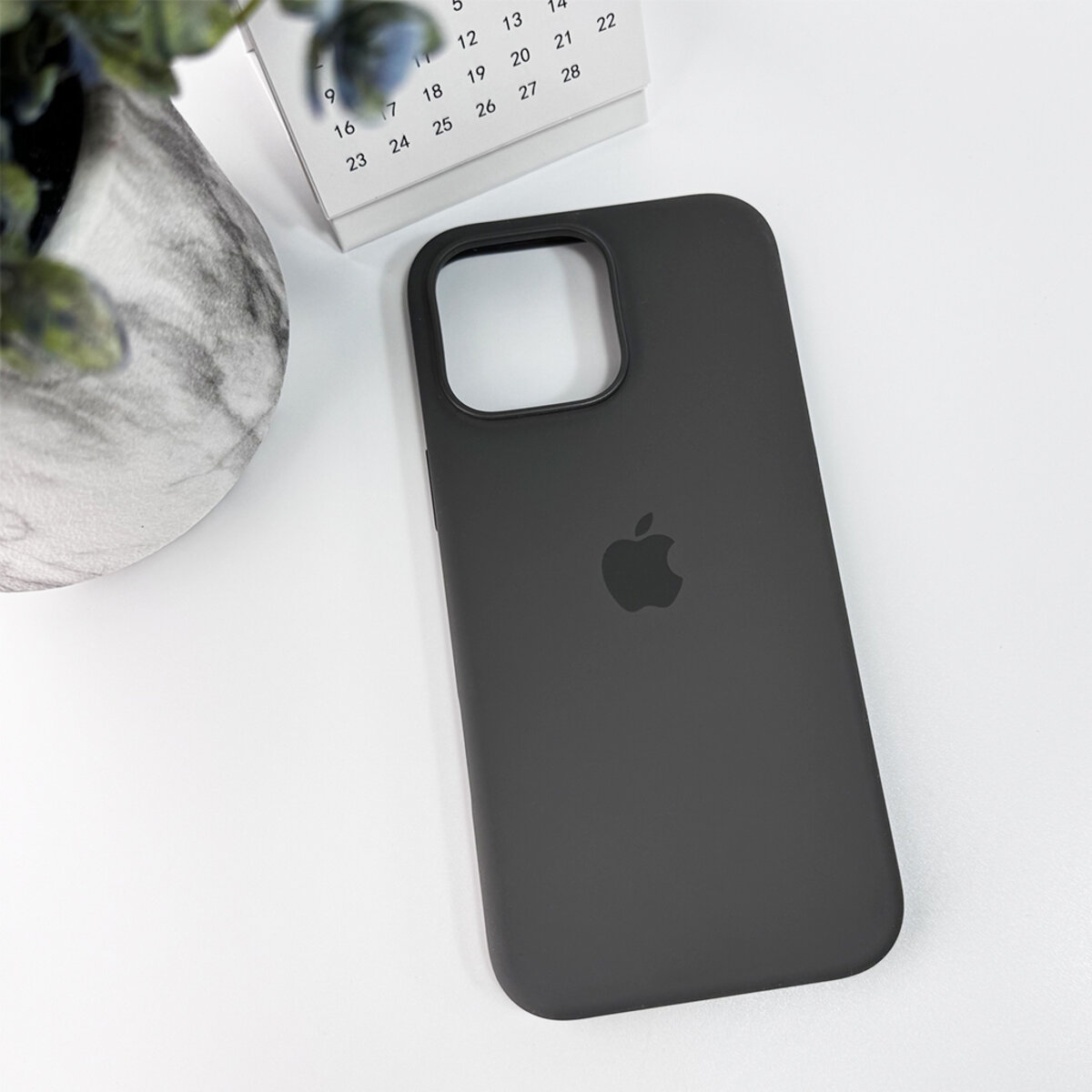 Чохол Silicone Full Case AAA MagSafe IC Apple iPhone 16 Pro Max | Анімована заставка (Cocoa) Фотографія №6 Чохол Silicone Full Case AAA MagSafe IC Apple iPhone 16 Pro Max | Анімована заставка (Cocoa) на малюнкі №6