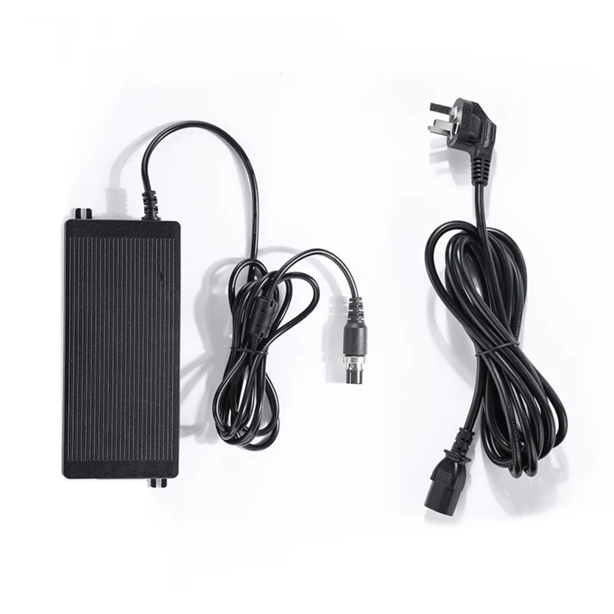 Мережевий зарядний пристрій Ulanzi Vijim power adapter for 200W Video Light EU Plug (P016 AD-2) (UV-P016) Фотографія №2 Мережевий зарядний пристрій Ulanzi Vijim power adapter for 200W Video Light EU Plug (P016 AD-2) (UV-P016) на малюнкі №2