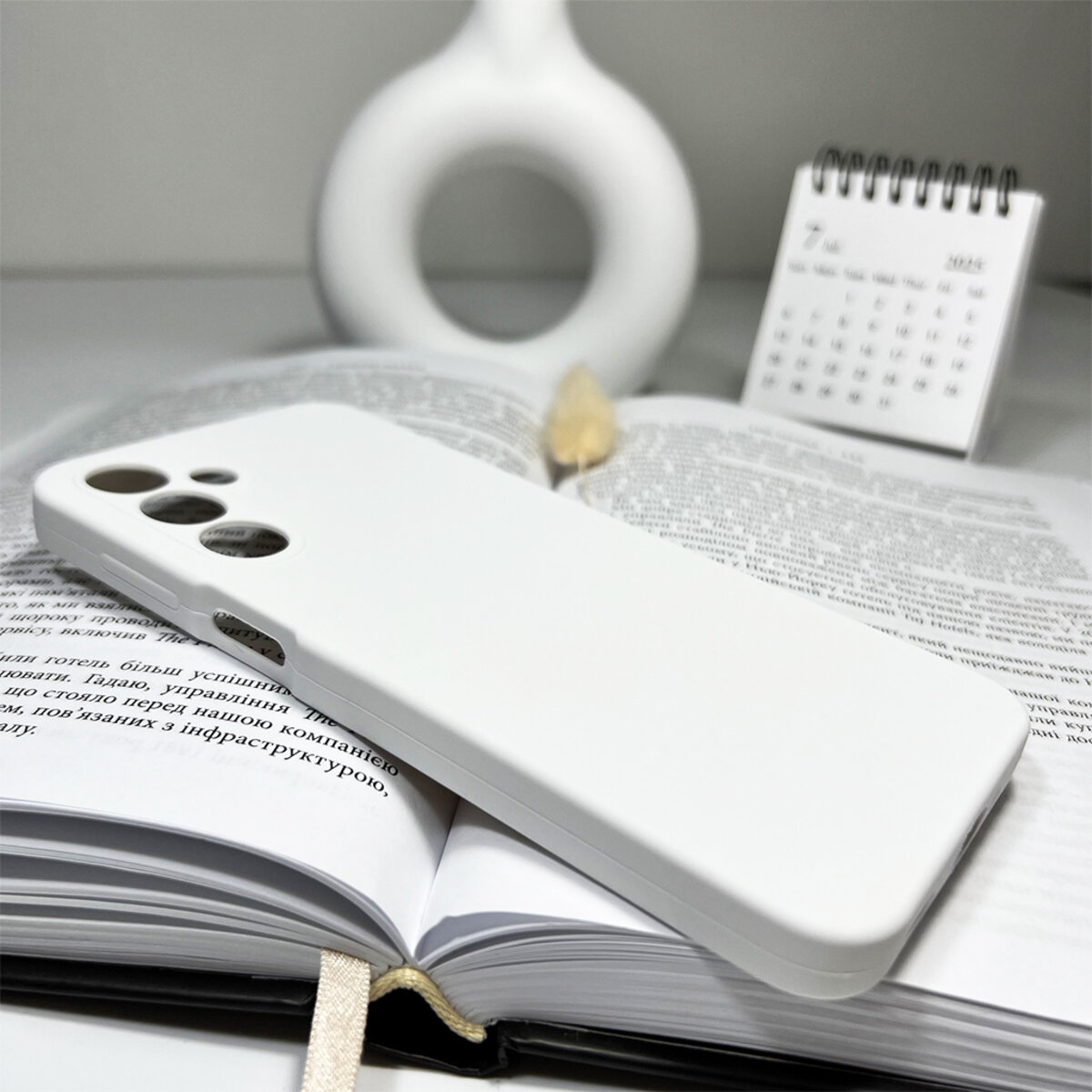 Чохол для смартфона Cosmic Silicone Case AA for Samsung Galaxy A16 5G White на малюнкі №4